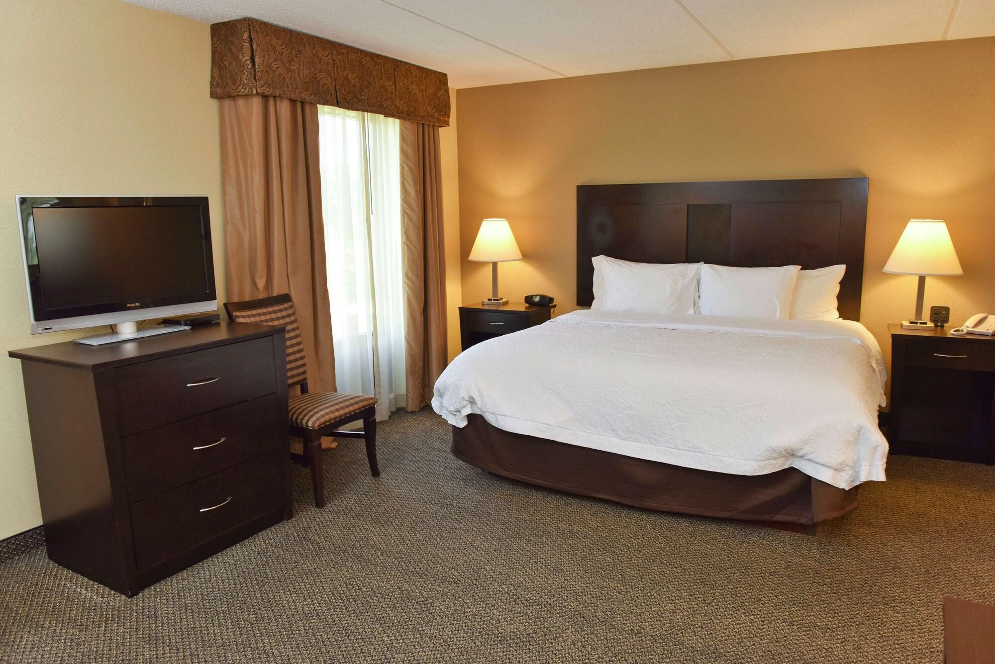 Hampton Inn & Suites Alexandria Ngoại thất bức ảnh