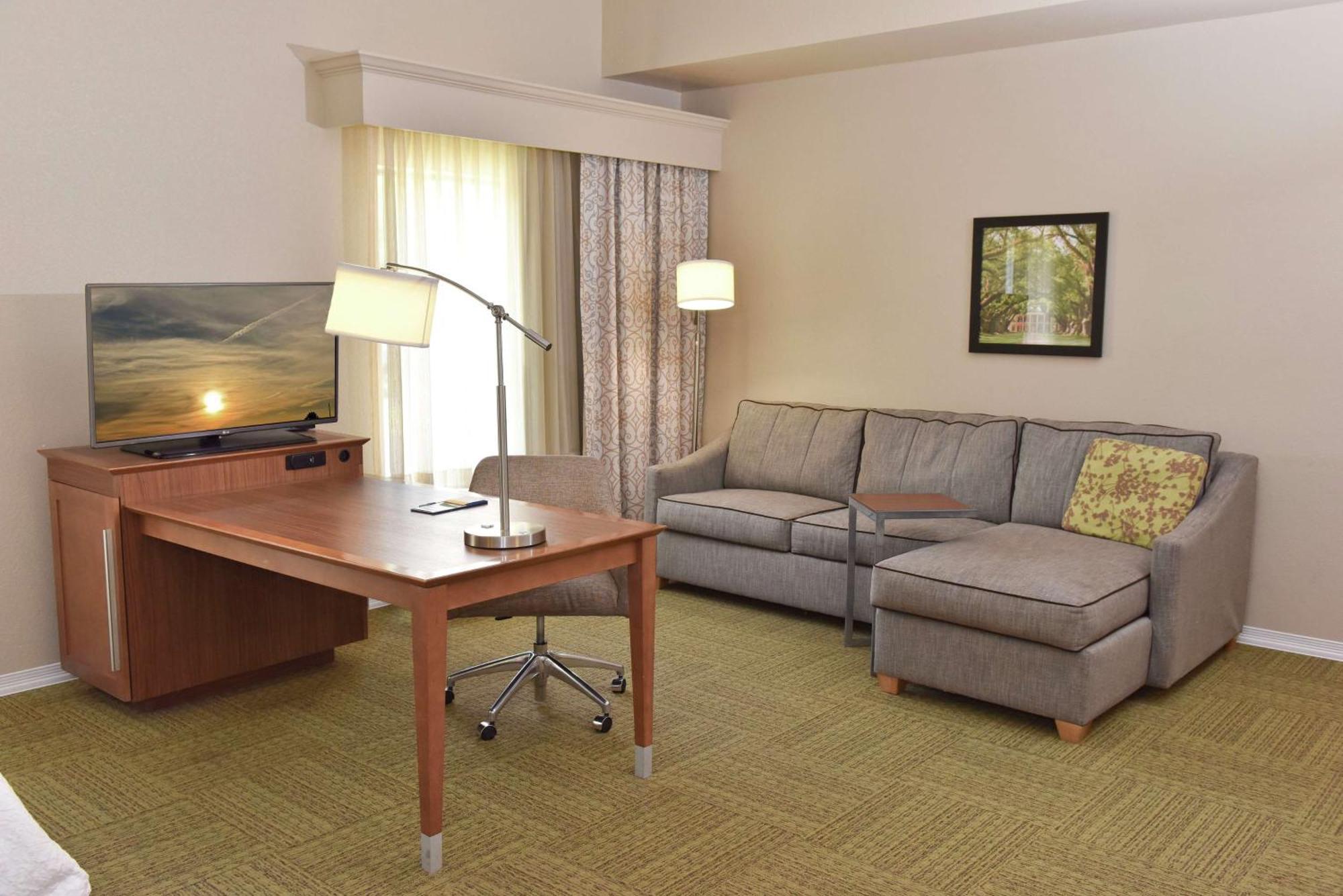 Hampton Inn & Suites Alexandria Ngoại thất bức ảnh